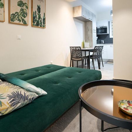 Tropicana Athens Ngoại thất bức ảnh